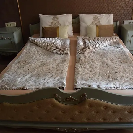 Boutique House Belevi نيسيبار