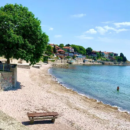 Boutique House Belevi ネセバル